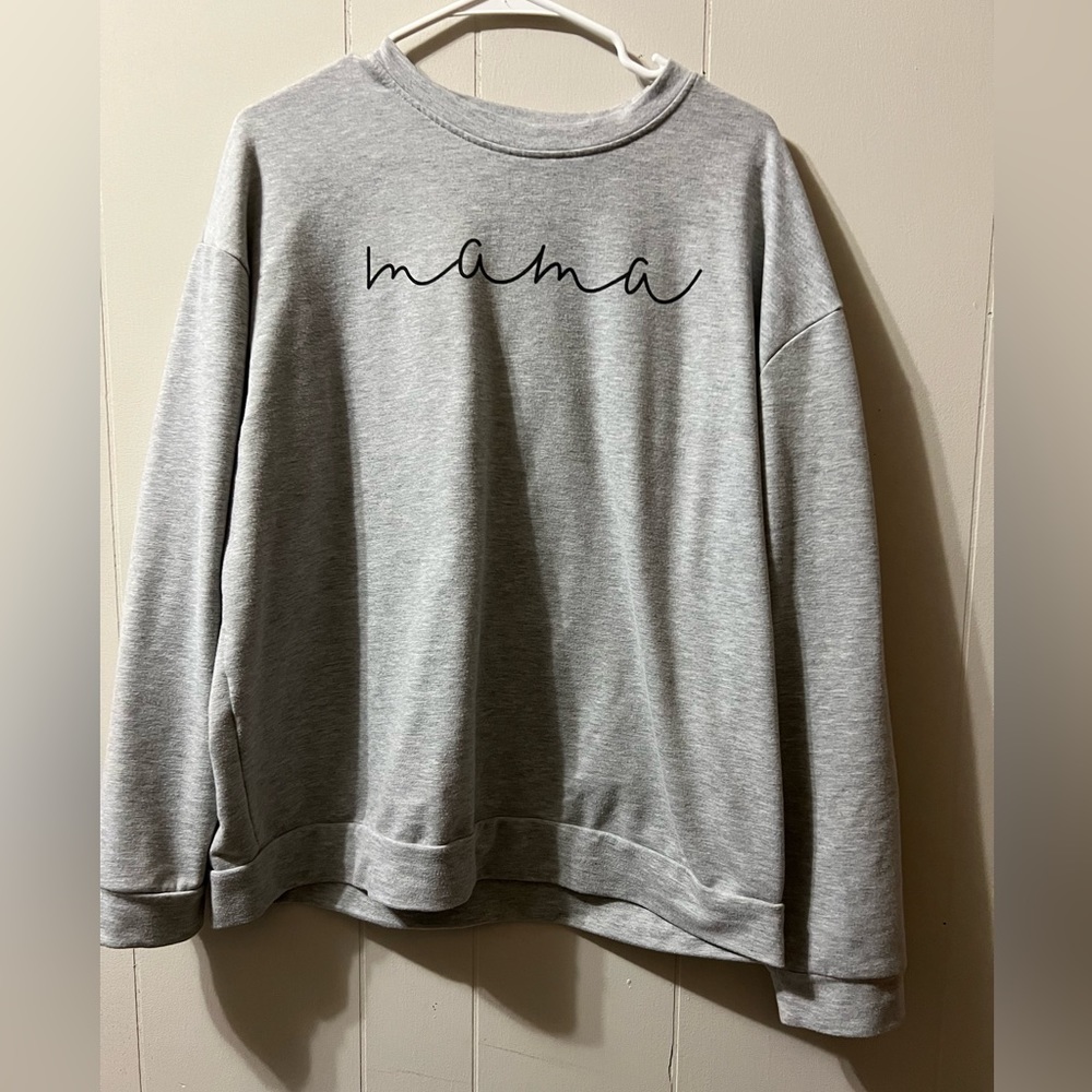 Mama Crewneck